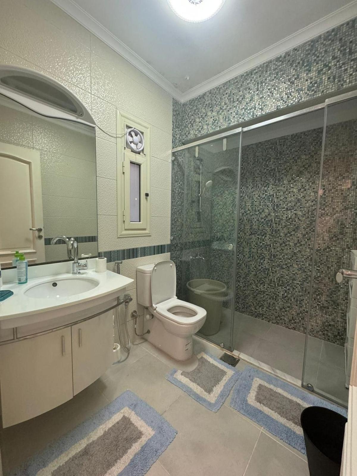 Apartment In New Auc Avenue